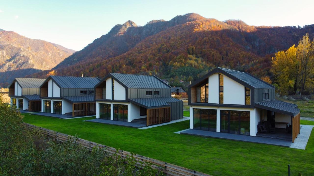 Complex Lunlo Village Brezoi Zewnętrze zdjęcie